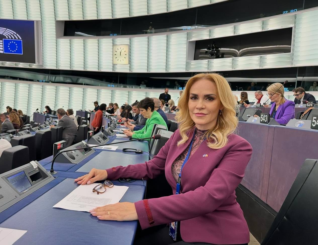 Am obținut prin vot, în plenul Parlamentului European, cu 6,6 miliarde de euro mai mult decât a propus Comisia Europeană pentru programul Erasmus+! De la 40,8 miliarde de euro, la 47,39 de miliarde.